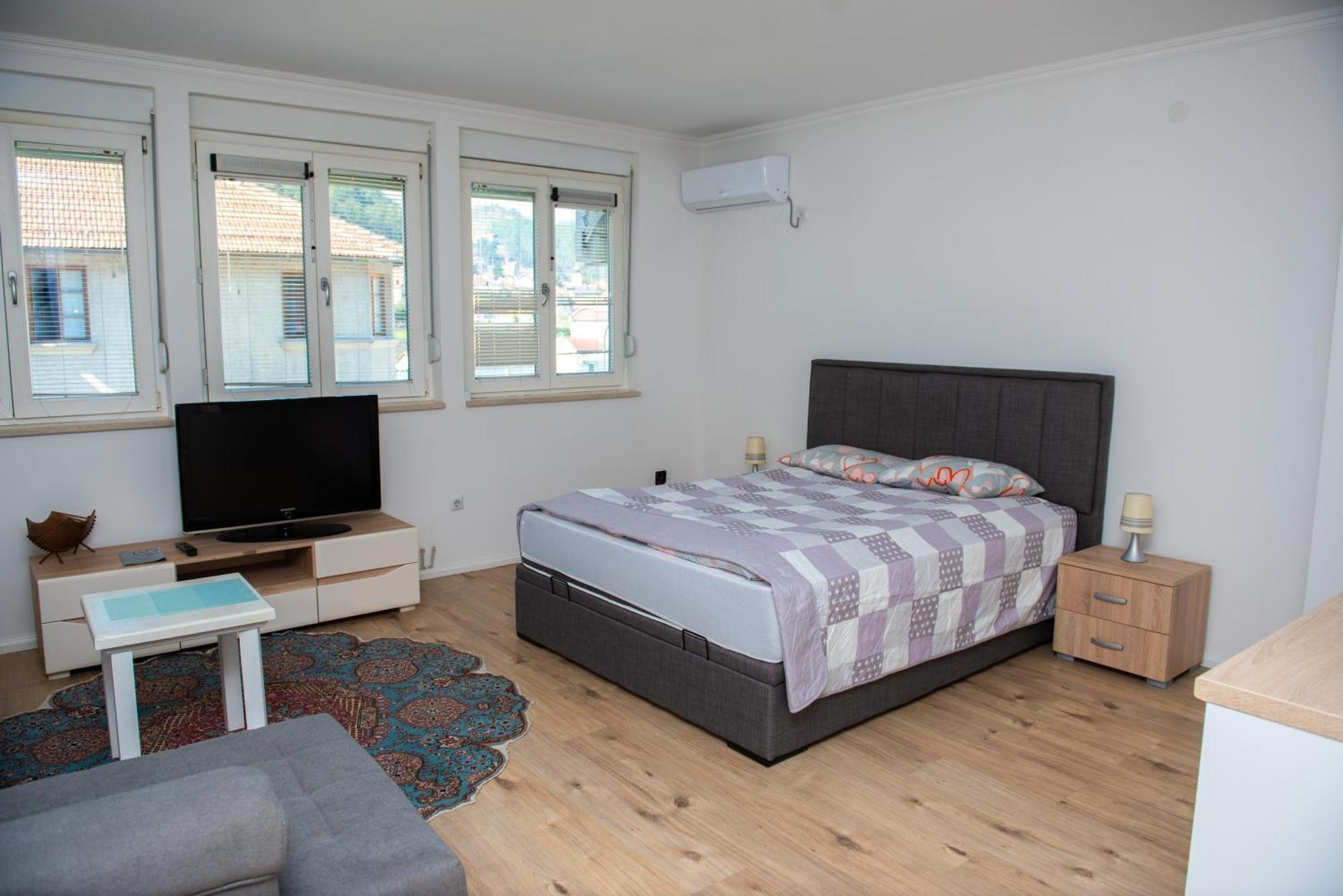 Central Apartment Konjic Kültér fotó